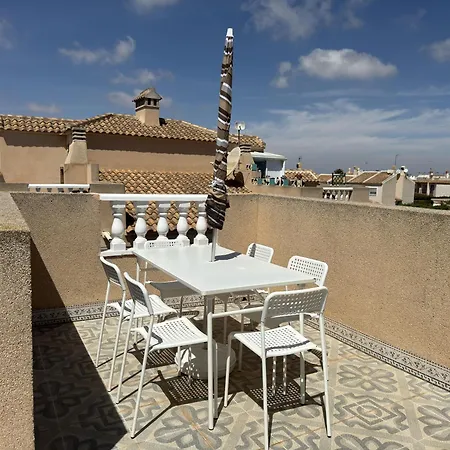 아파트 Mediterranean Breeze - Pool And Large Attic *