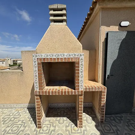 아파트 Mediterranean Breeze - Pool And Large Attic *