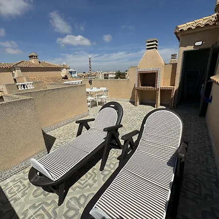 아파트 Mediterranean Breeze - Pool And Large Attic